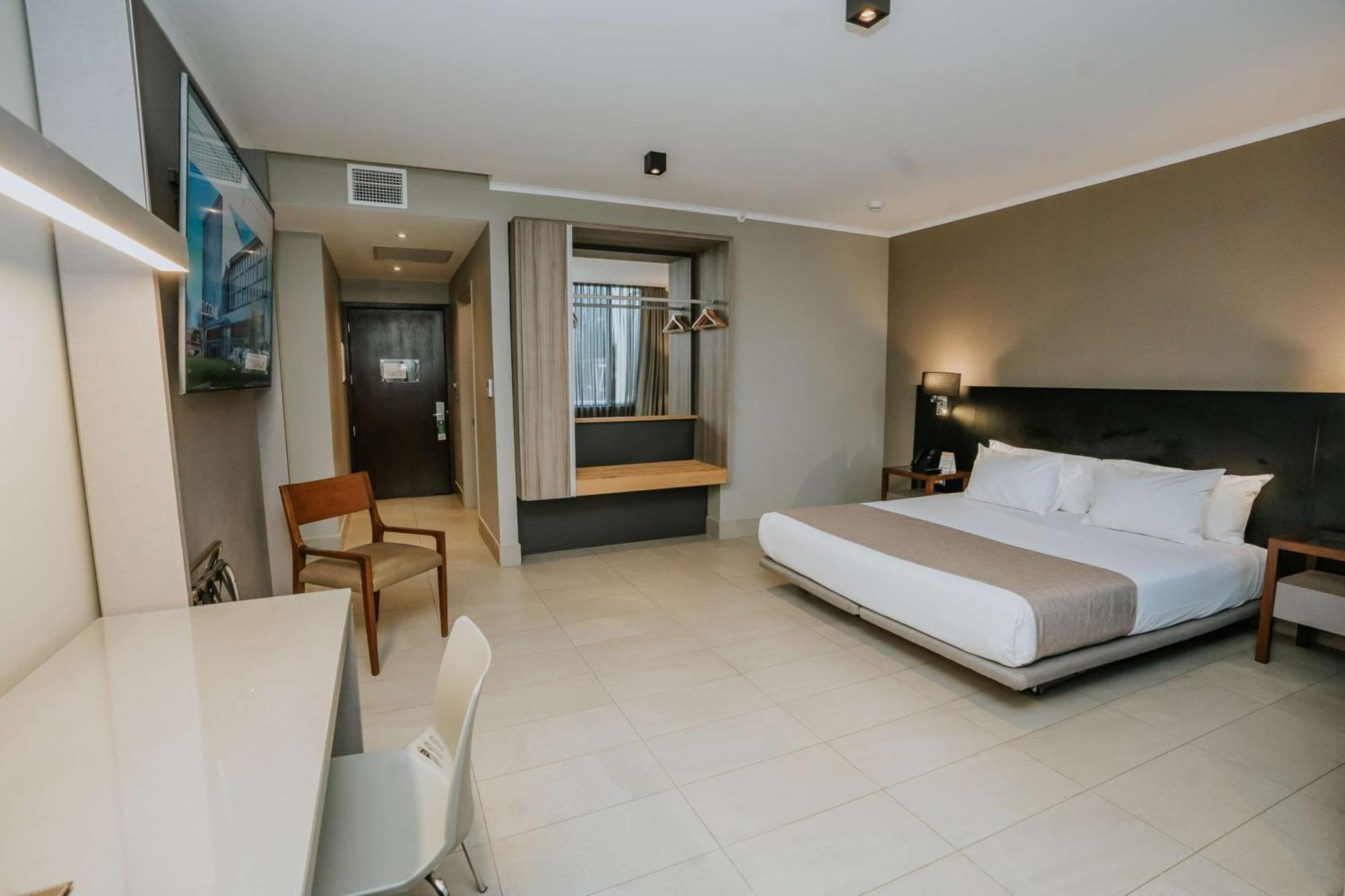 เบสต์ เวสเทิร์น เฟร์รัต Hotel เตมูโก ภายนอก รูปภาพ
